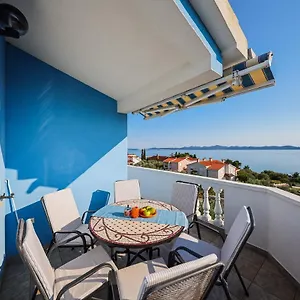 Apartment Luton Zadar Heating Pool & Jacuzzi, Kožino
